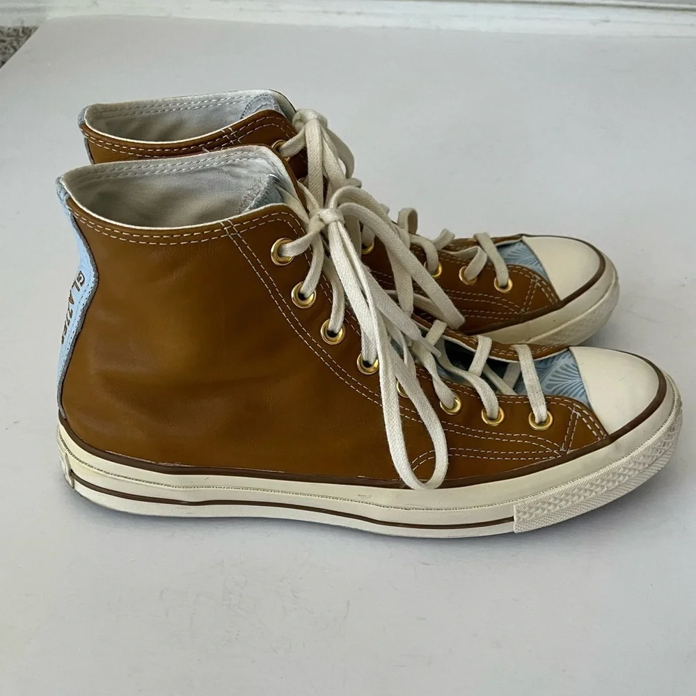 Converse Chuck Taylor 70 High Tops Brown Leather Blue Leaf Pattern Men’s Size 9